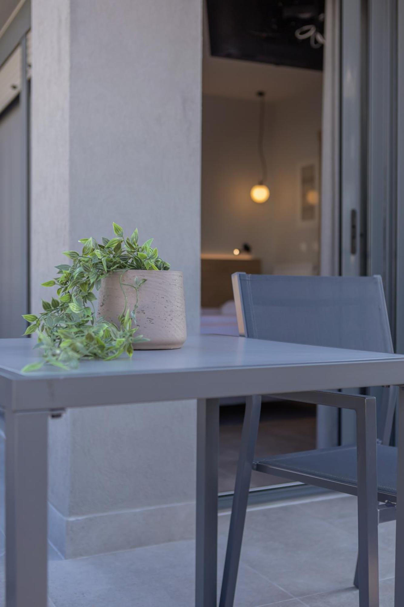Aeson Premium Living Aparthotel Volos Bagian luar foto