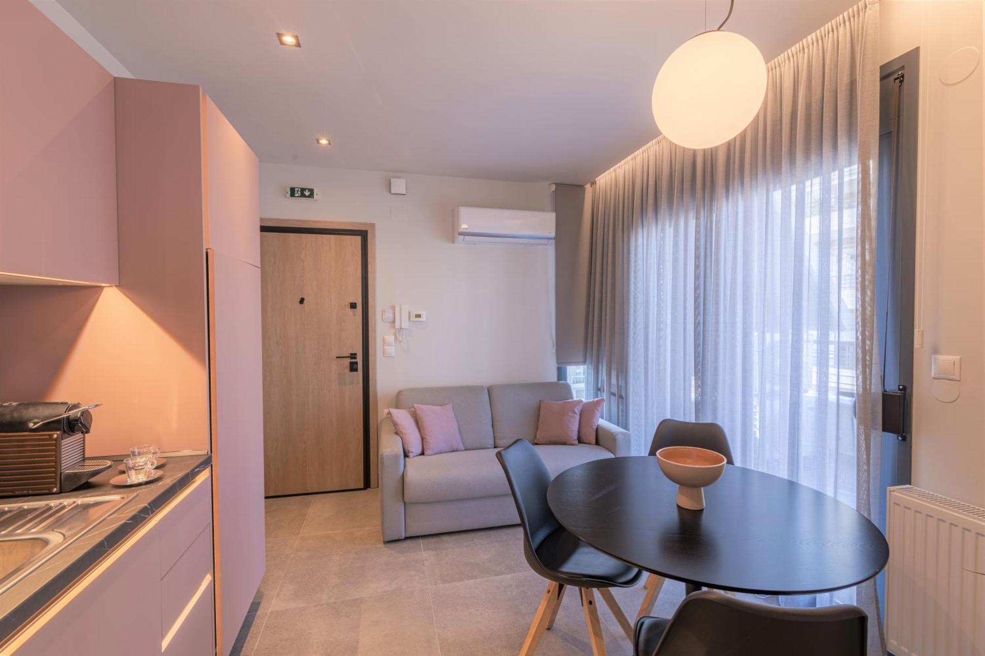 Aeson Premium Living Aparthotel Volos Bagian luar foto
