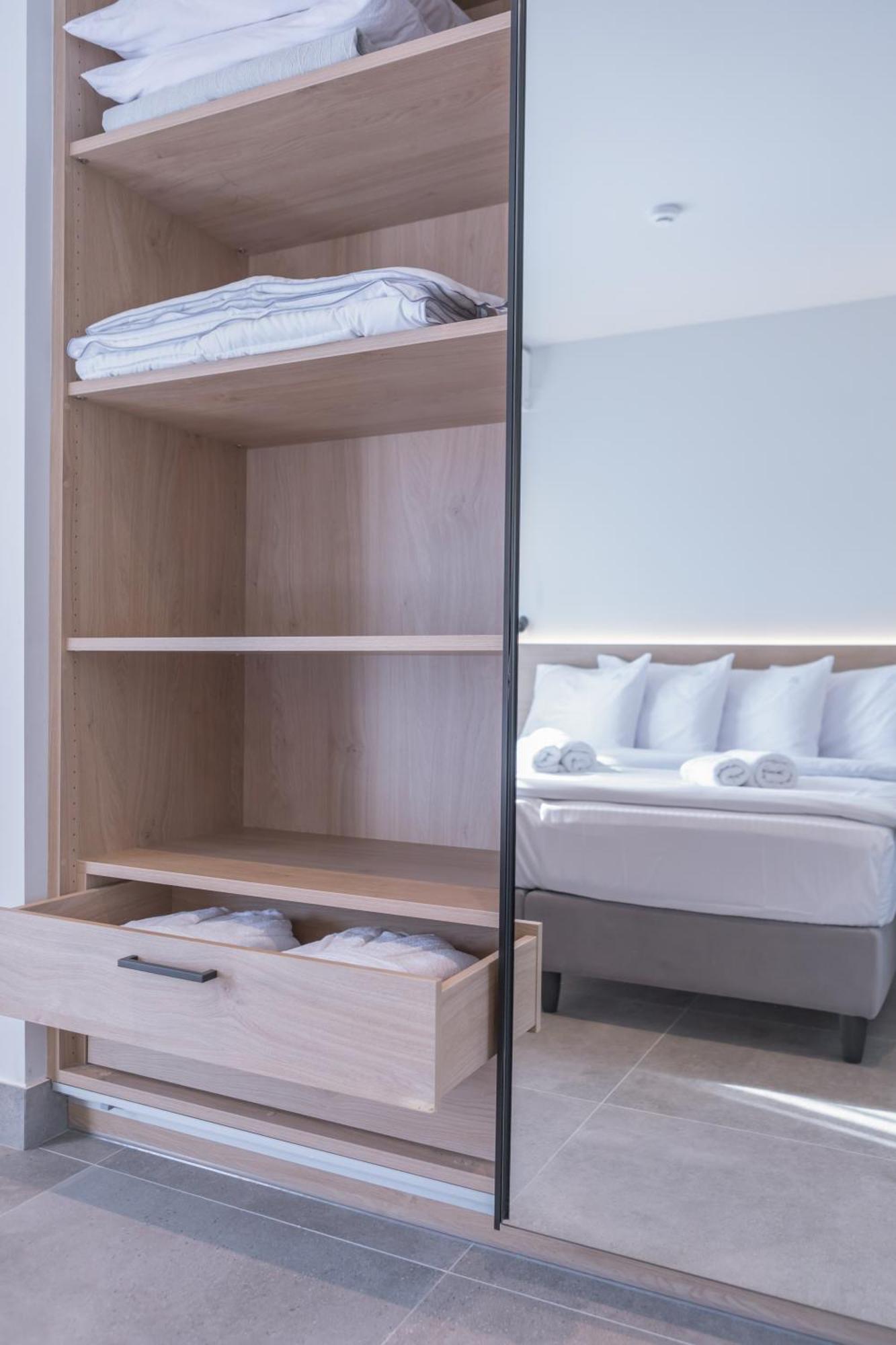 Aeson Premium Living Aparthotel Volos Bagian luar foto