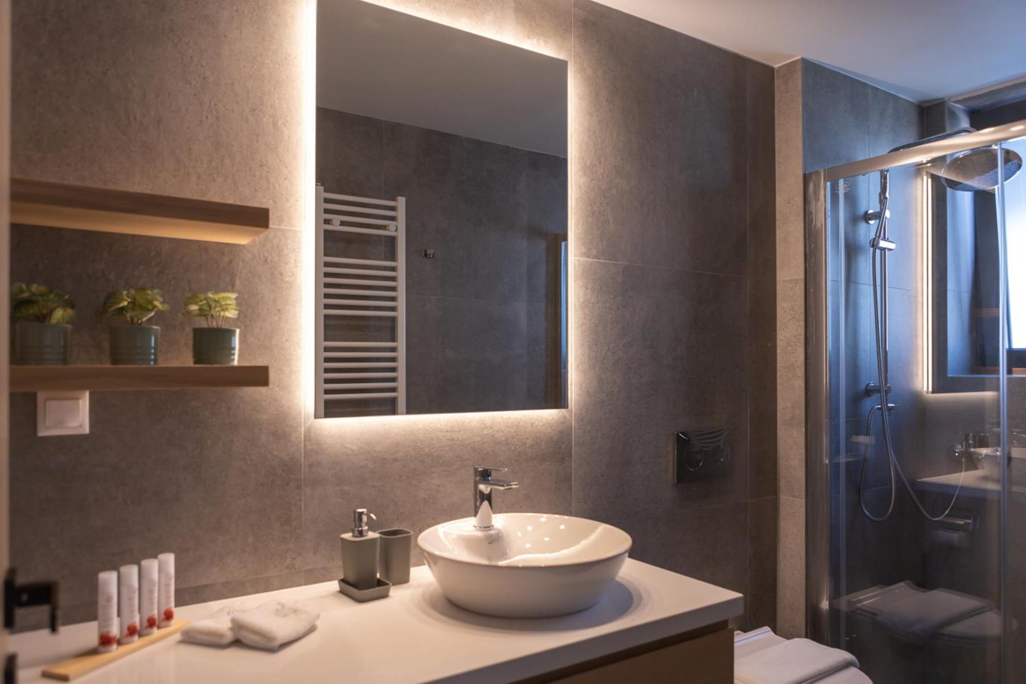 Aeson Premium Living Aparthotel Volos Bagian luar foto