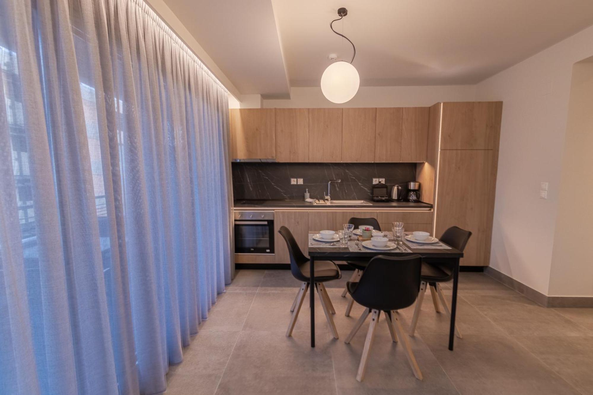 Aeson Premium Living Aparthotel Volos Bagian luar foto