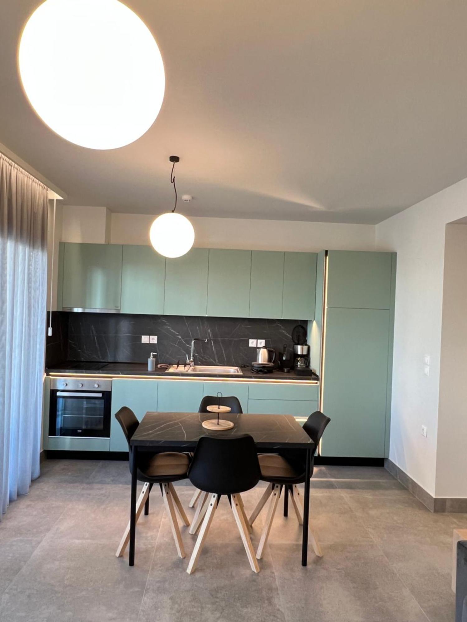 Aeson Premium Living Aparthotel Volos Bagian luar foto